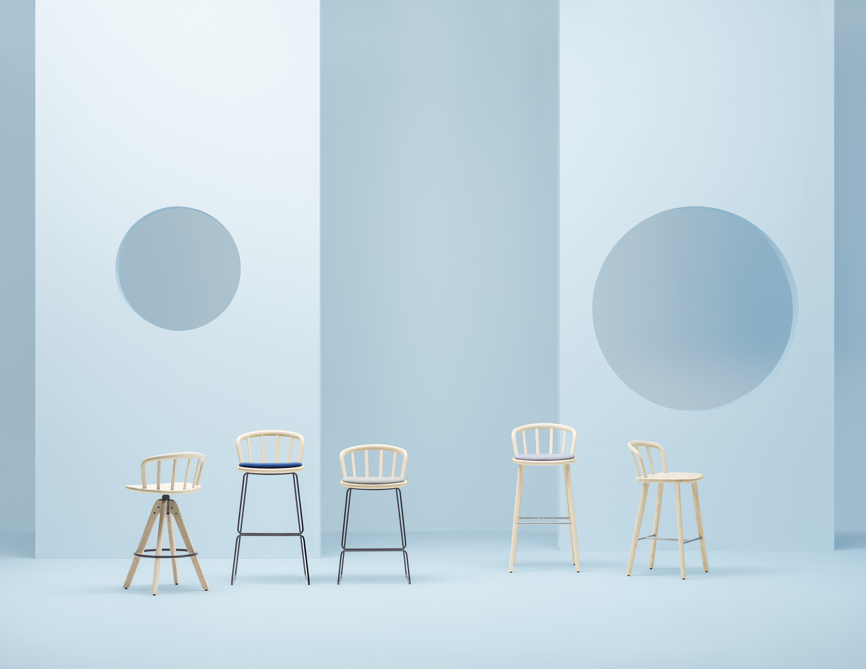 Nym Barstool family low