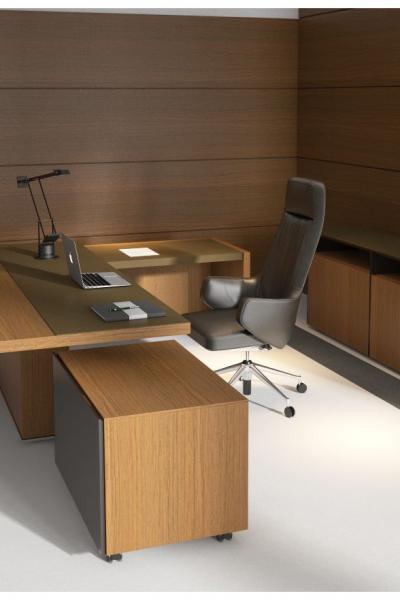 Sub75 JMM Executive Desk